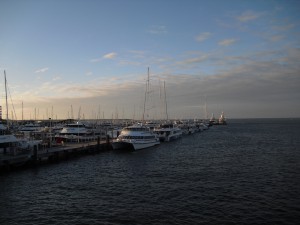 夕陽西下的凱恩斯港口