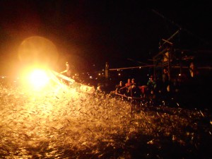 磺港漁火